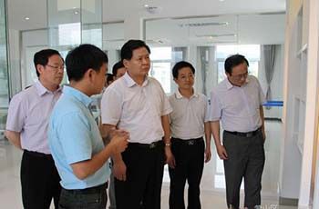 楊振超副省長(zhǎng).jpg 楊振超副省長(zhǎng).jpg